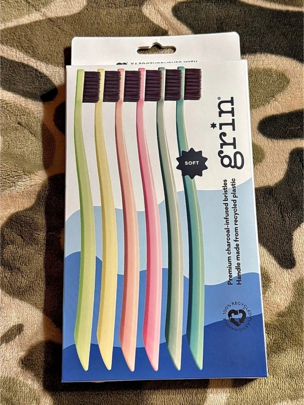 Grin Charcoal-Infused Toothbrush (6) Multicolor NWT
